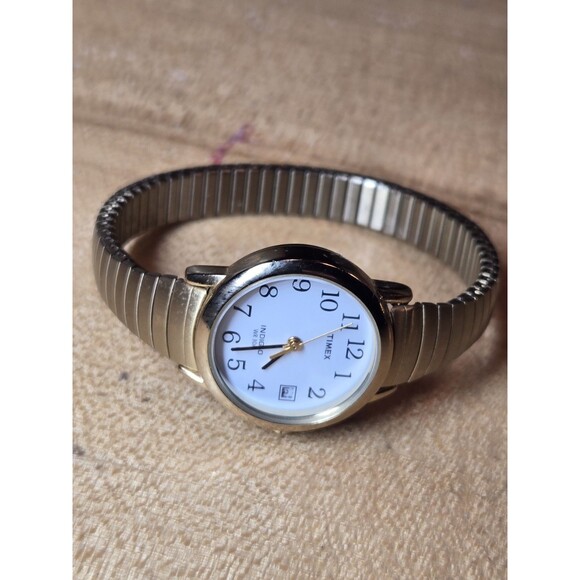 Timex Indiglo Ladies' Watch 25mm Gold Tone. Expansion Band. New Battery. - Picture 5 of 8